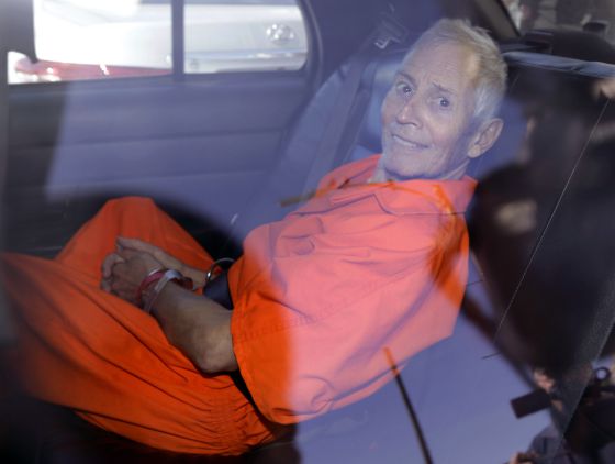 Robert Durst, durante el traslado a la prisión de Orleans Parish el pasado martes. / Gerald Herbert (AP)